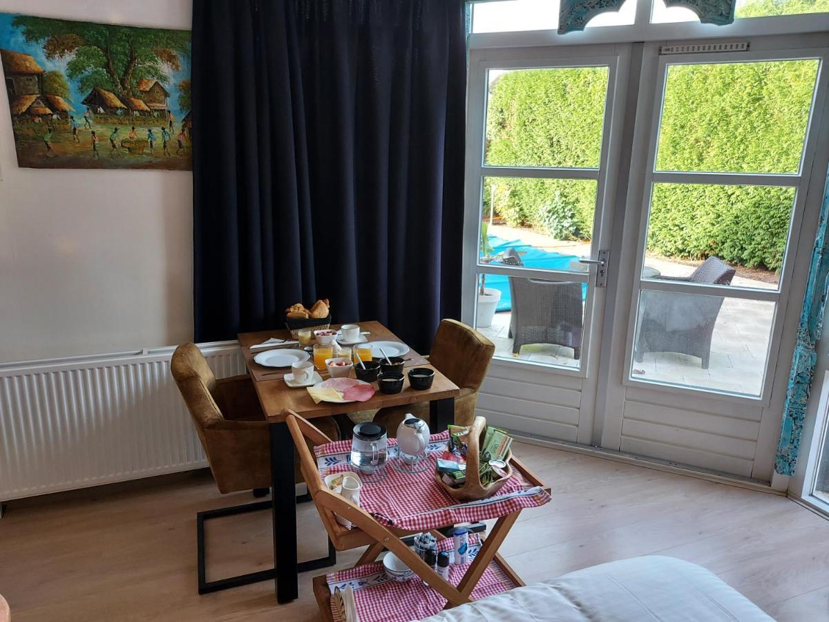East Meets West Bed And Breakfast Veenendaal Exterior photo