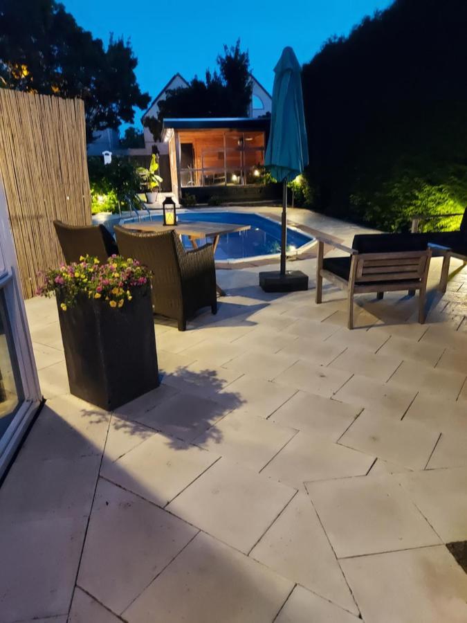 East Meets West Bed And Breakfast Veenendaal Exterior photo